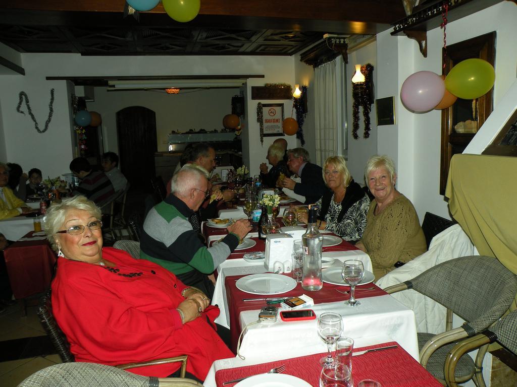 Dinc Pension Bodrum Buitenkant foto